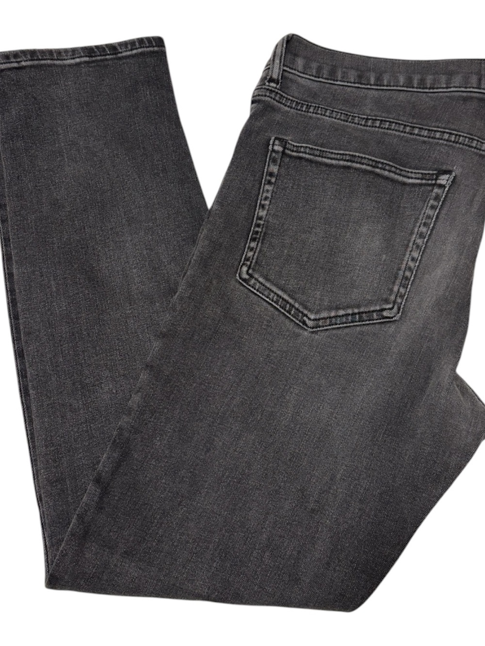 Everlane Men’s Slim Jeans in Charcoal Gray